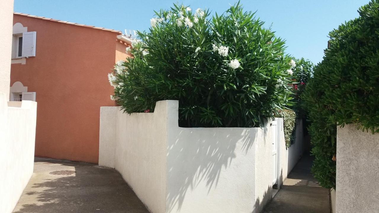 Villa Les Amandines Agde Esterno foto